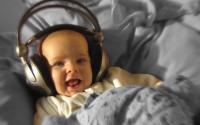 /album/ritmo-livre/a159825-papel-de-parede-bebe-ouvindo-musica-1280x80015-jpg/